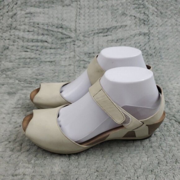 Dansko Wedge Sandals Womens 38 EU 7.5 US Off White Leather Open Toe Slingback - Picture 2 of 9